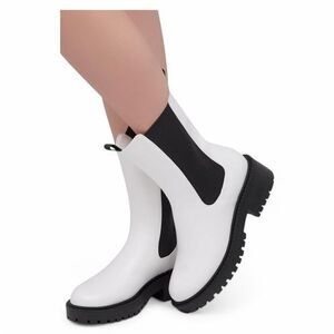 New York & Company Rae Women S Block Heel Chelsea Boots